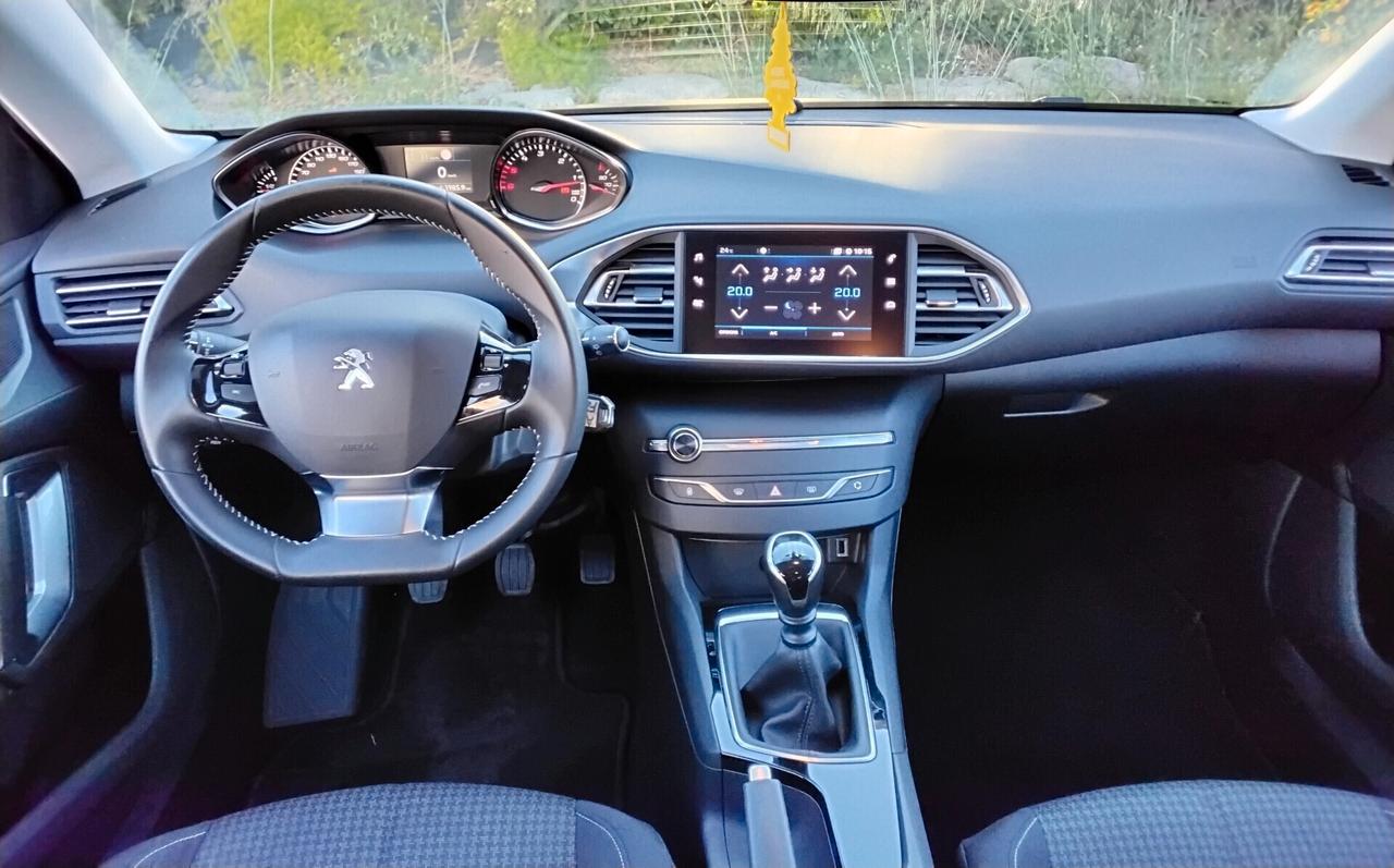 Peugeot 308 BlueHDi 100 S&S SW Active
