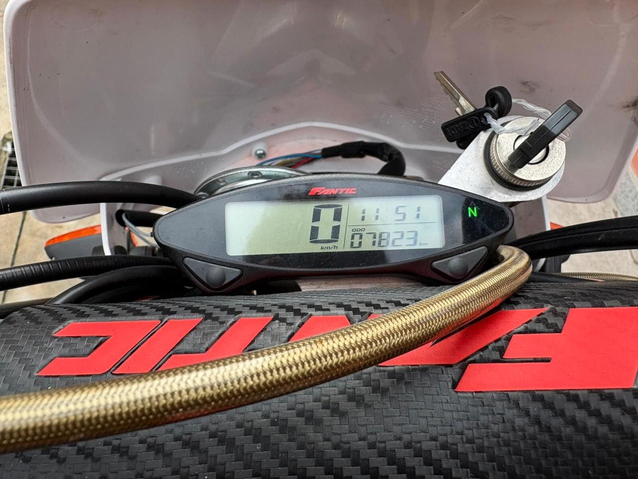 FANTIC 125 MOTARD CASA - 2019