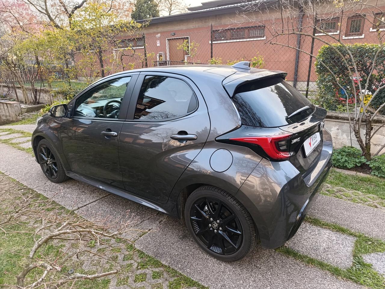 Toyota Yaris 1.5 Full Hybrid Lounge #GM