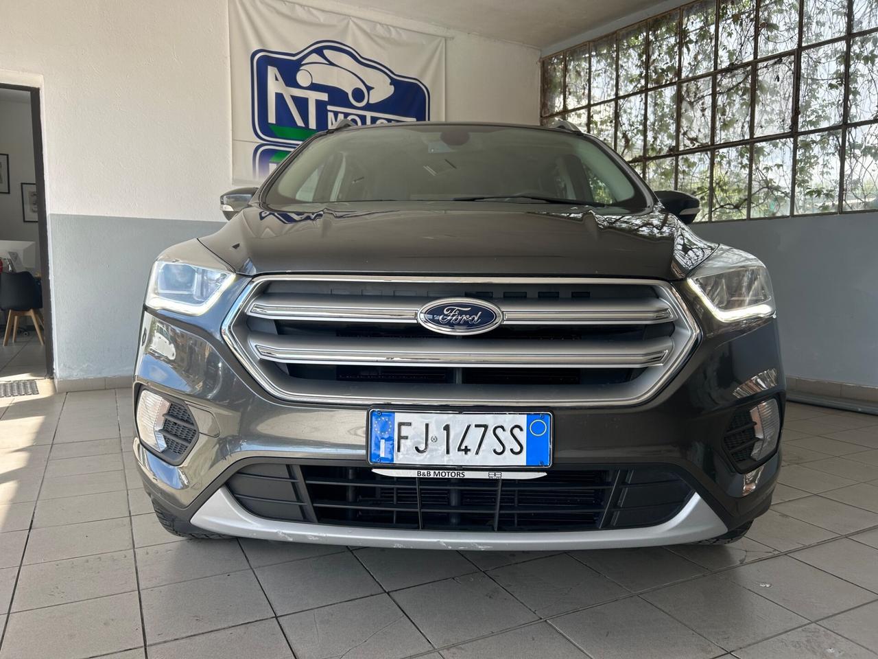 Ford Kuga 1.5 TDCI 120 CV S&S 2WD Powershift Titanium