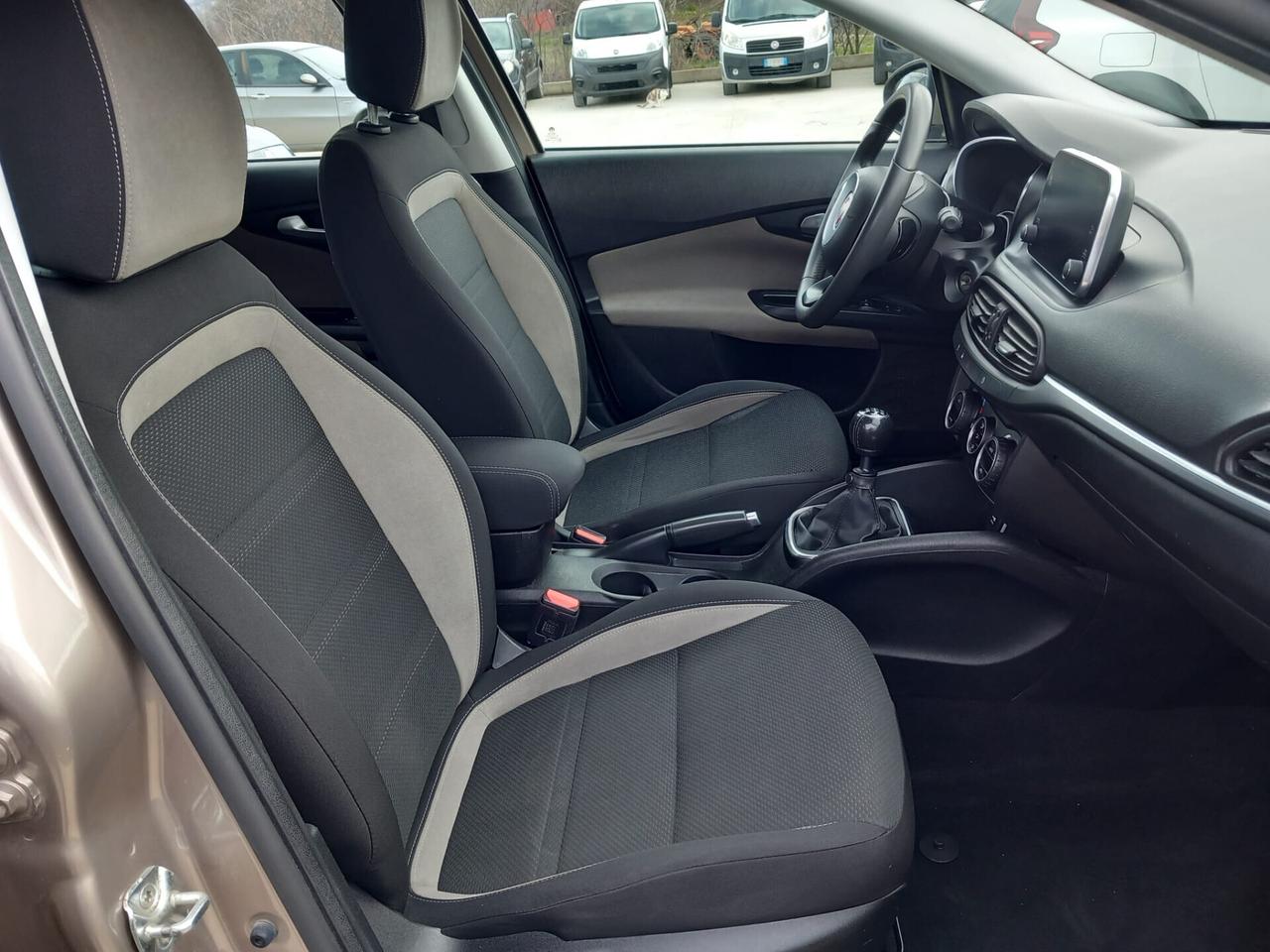 Fiat Tipo 1.6 Mjt S&S 5 porte Lounge