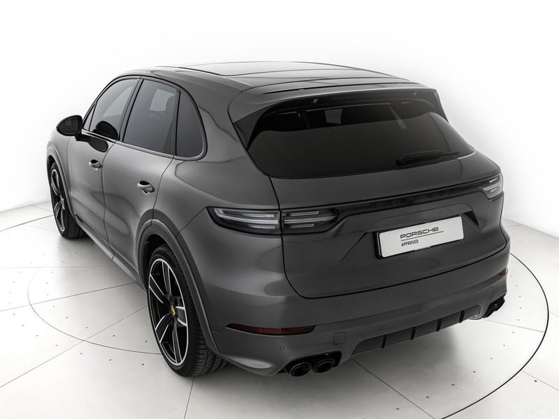 Porsche Cayenne 4.0 gts tiptronic