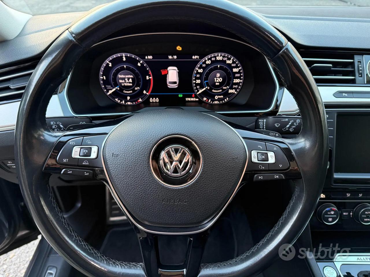 Volkswagen Passat Variant 2.0 bitdi Highline 4moti