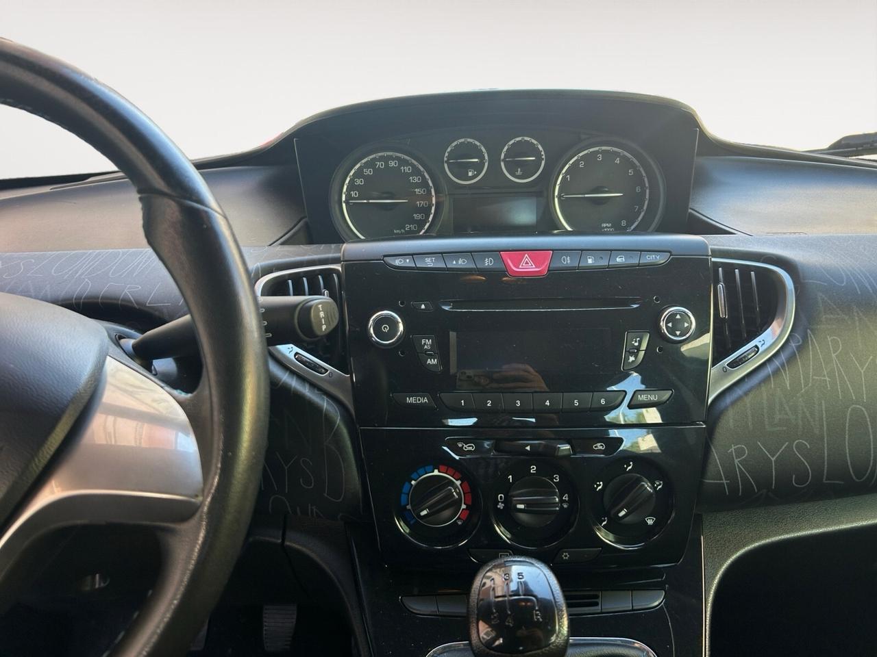 Lancia Ypsilon 1.2 69 CV 5 porte GPL Ecochic Elefantino