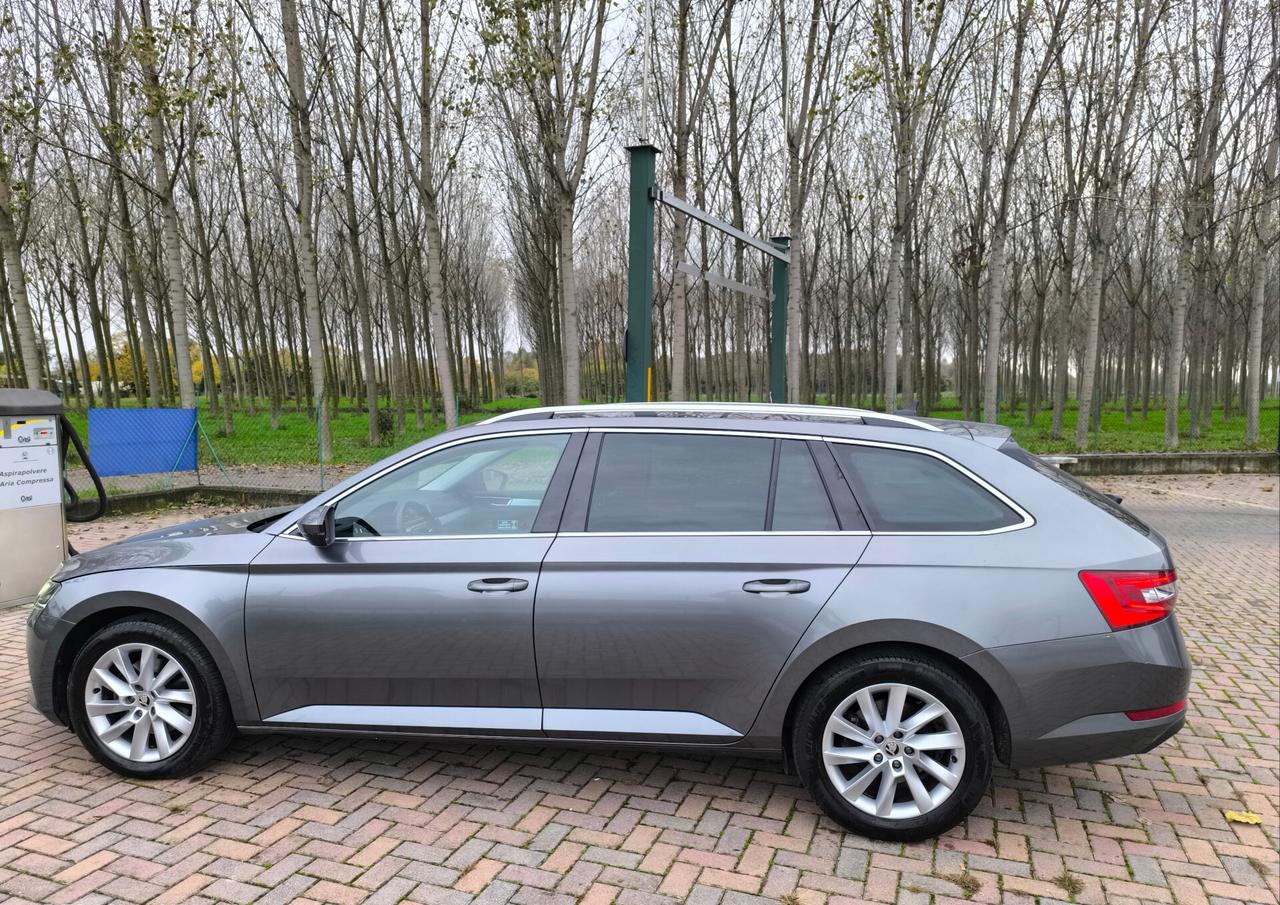 Skoda Superb 2.0 TDI EVO 150 CV SCR DSG Wagon Executive