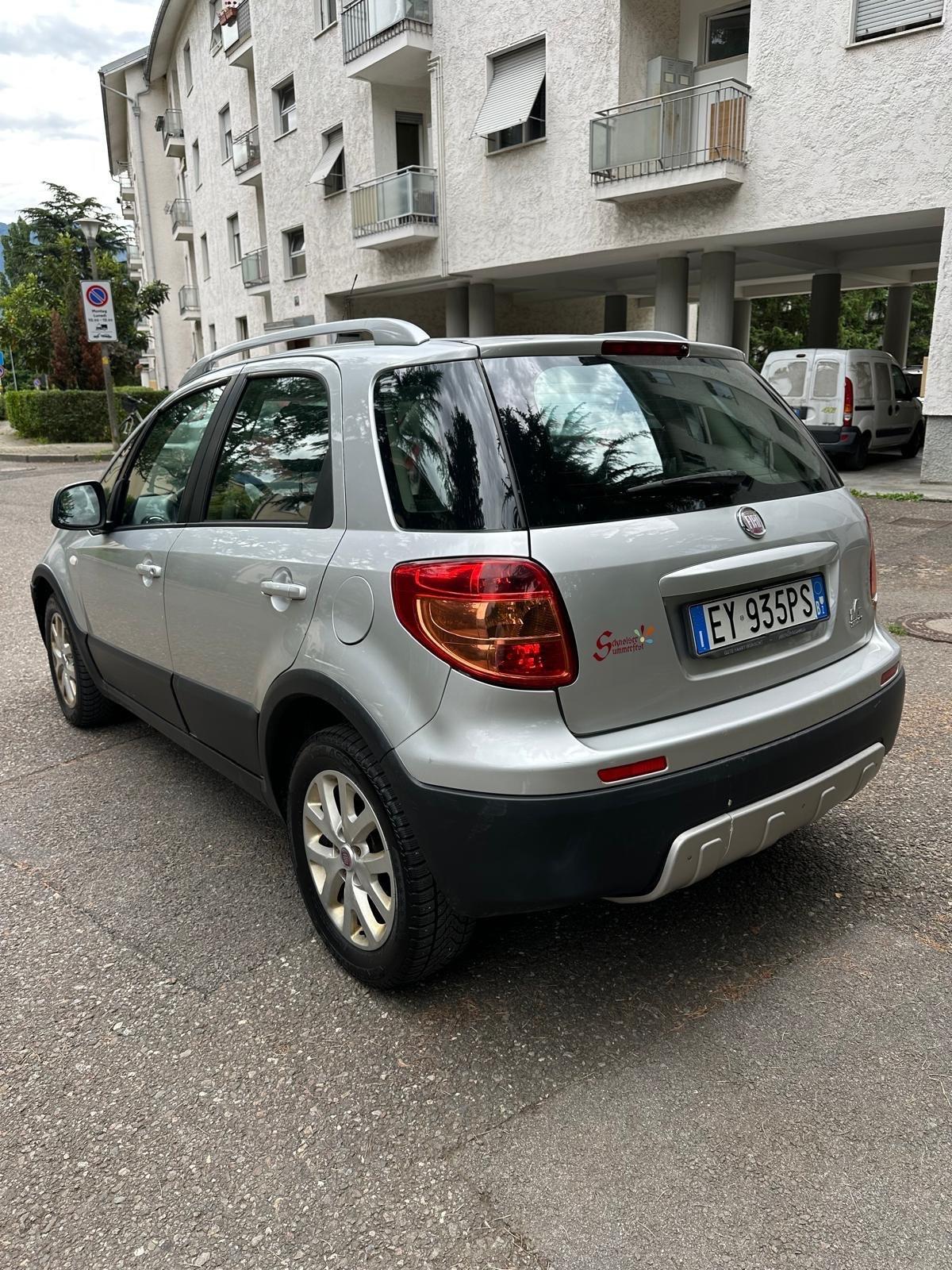 Fiat Sedici 2.0 MJT 16V DPF 4x4 Emotion EURO 4 SI NEOPATENTATI