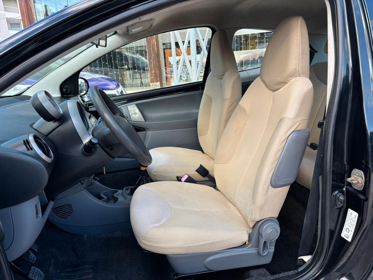 PEUGEOT 107 1.0 B - 2008