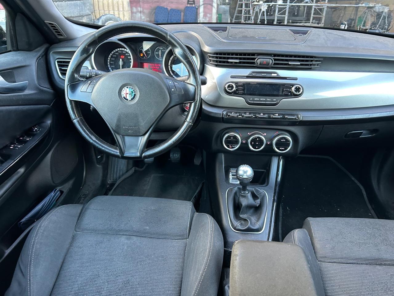 Alfa Romeo Giulietta 1.6 JTDm-2 105 CV Distinctive