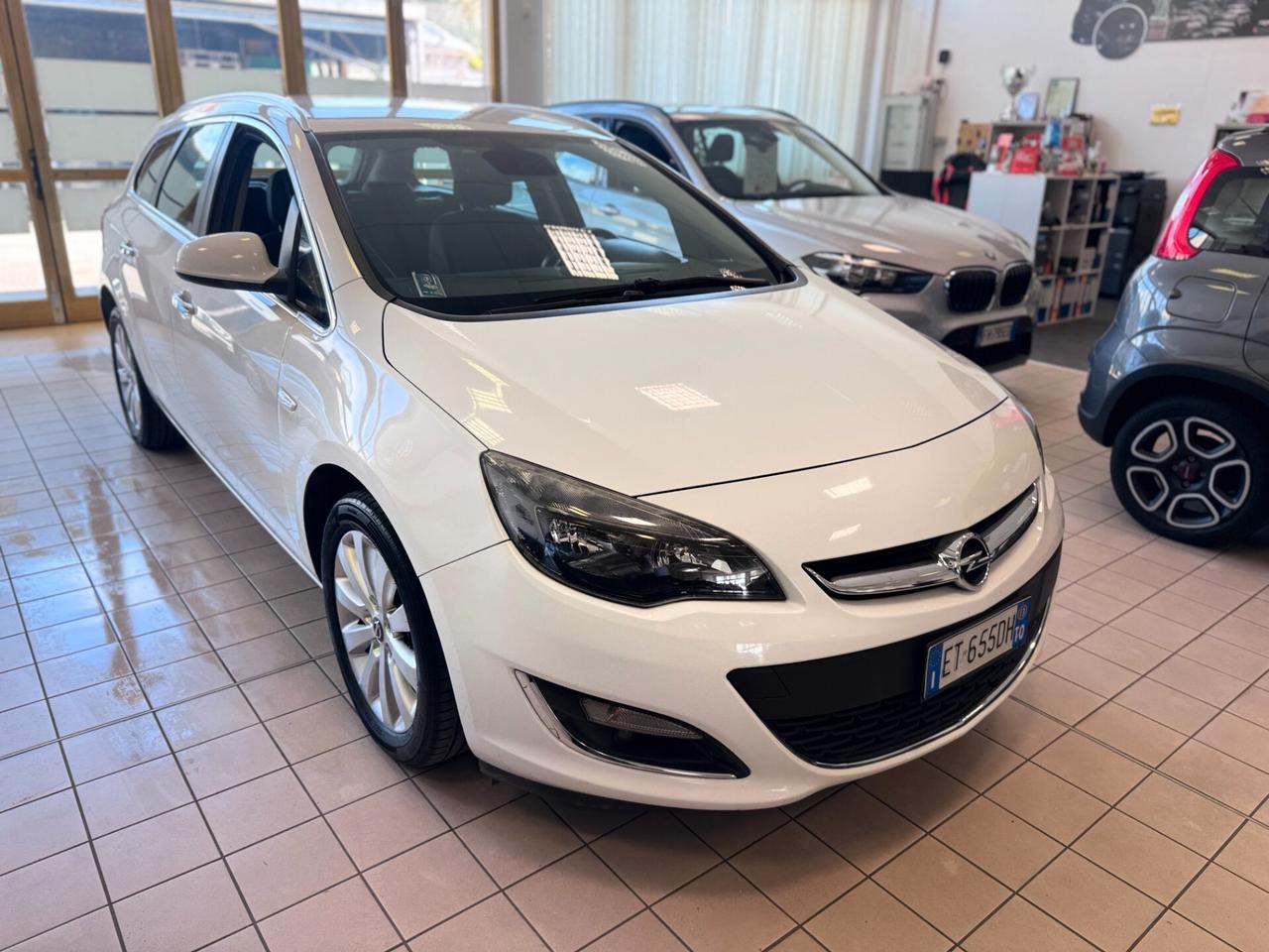 Opel Astra 1.7 CDTI 110CV Sports Tourer Cosmo Fleet