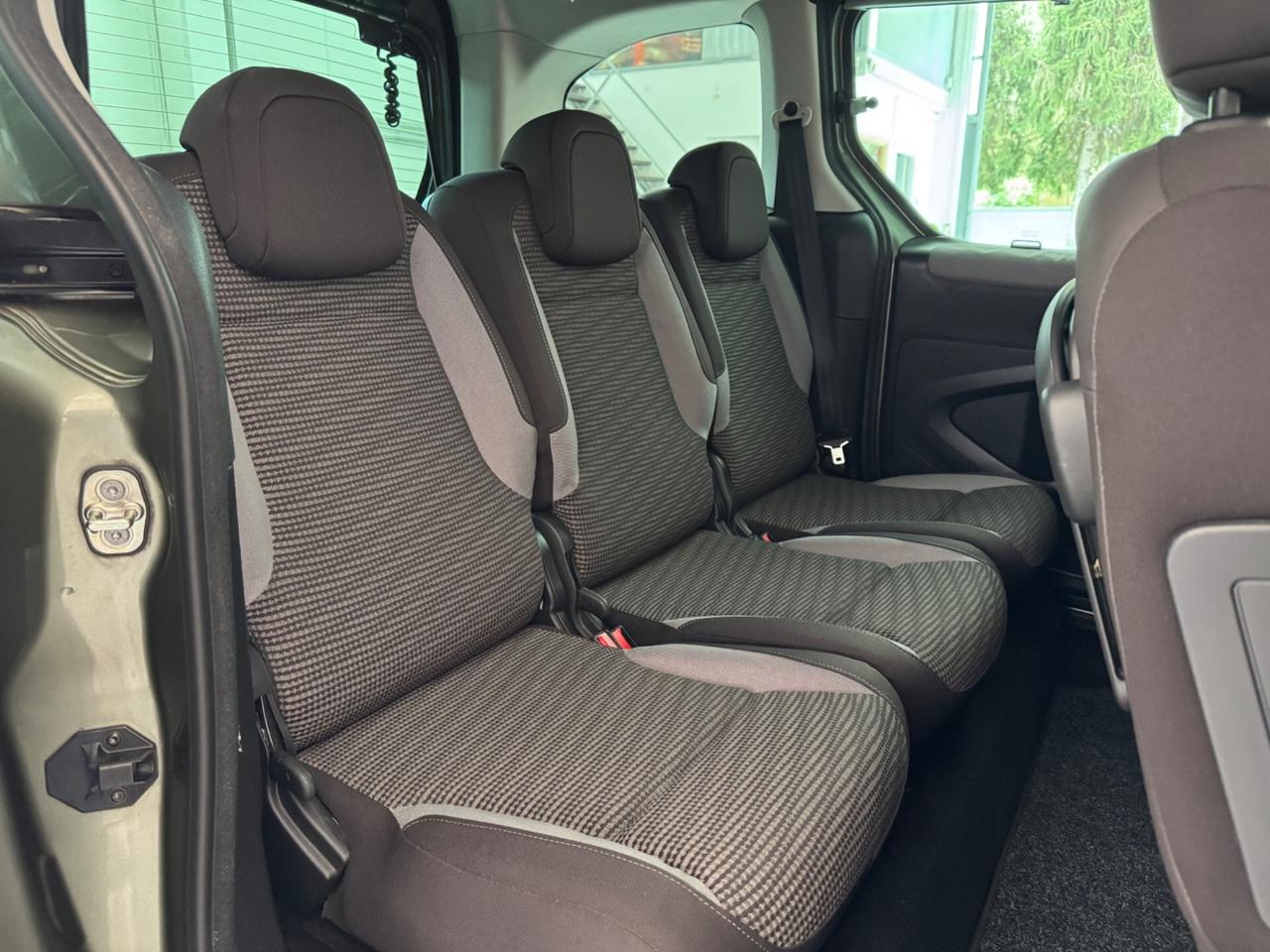 Peugeot Partner Tepee 1.6 HDi 92CV Outdoor