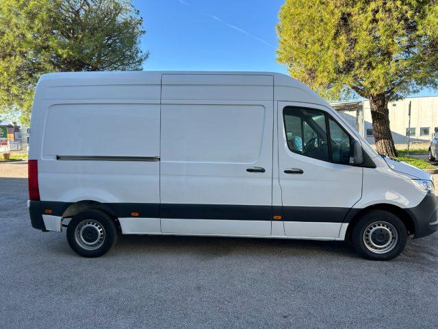 MERCEDES-BENZ Sprinter F39/33 311 CDI FWD TA Furgone