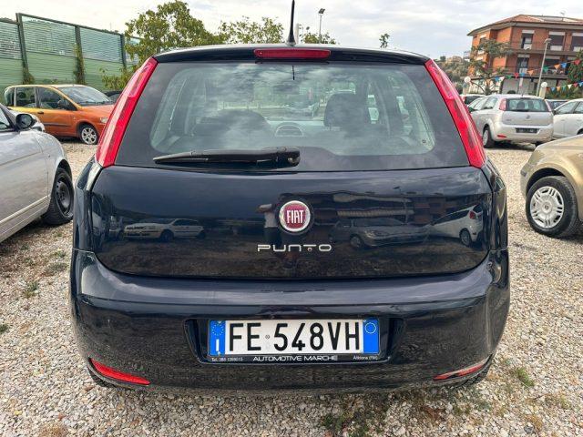 FIAT Punto 1.4 8V 5 porte Natural Power Street