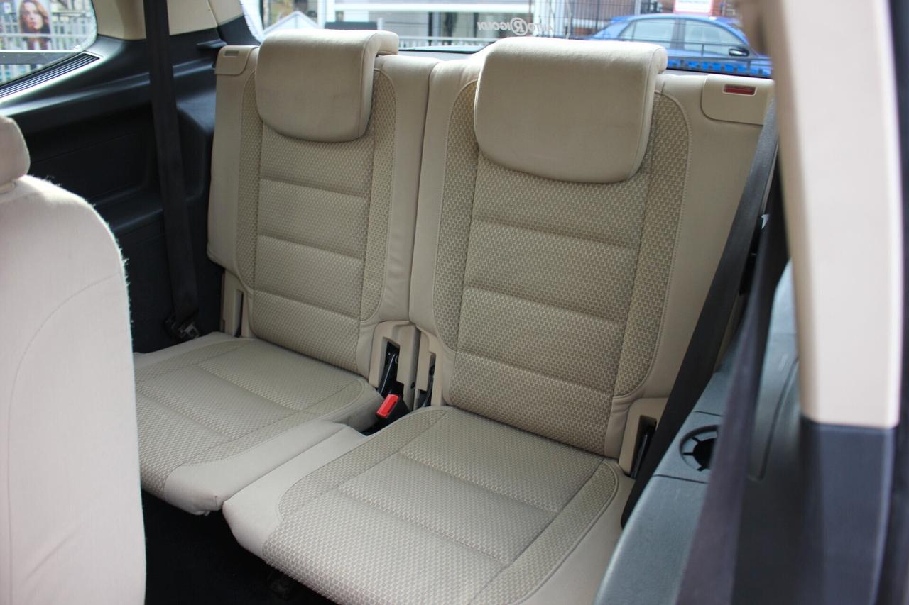 Volkswagen Touran 7 POSTI 1.6 TDI 105 CV AUTOMATICA GARANZIA 12 MESI