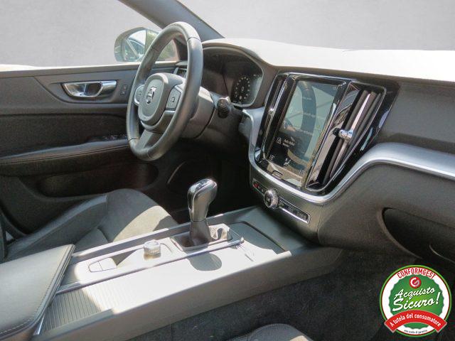 VOLVO V60 D3 Sensus Momentum Led Navi In Arrivo