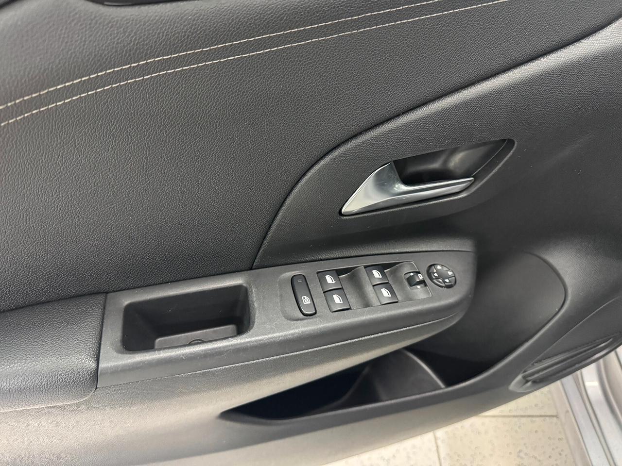 Corsa 1.2 Elengance FUL LED SENSORI BELLA!!!!