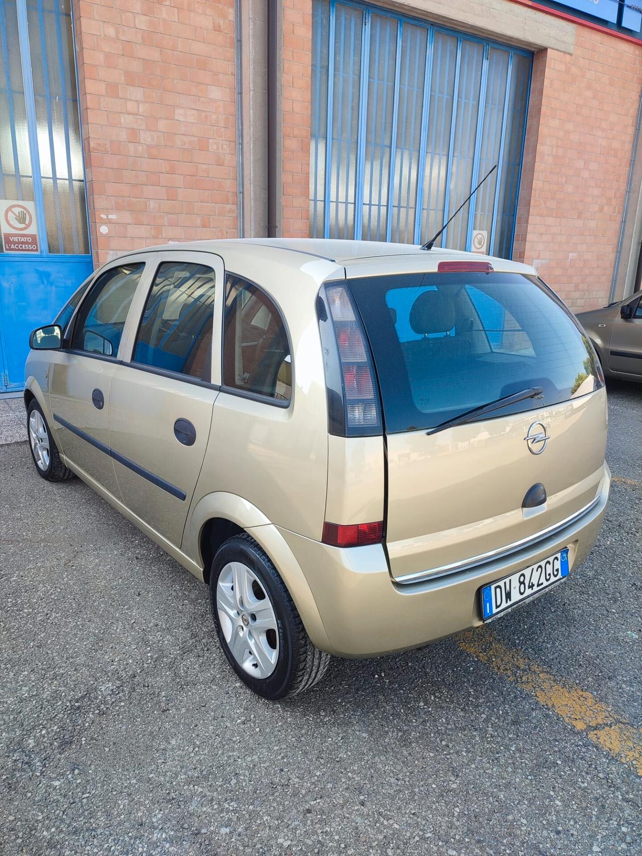 Opel Meriva 1.4 16V Cosmo GPL