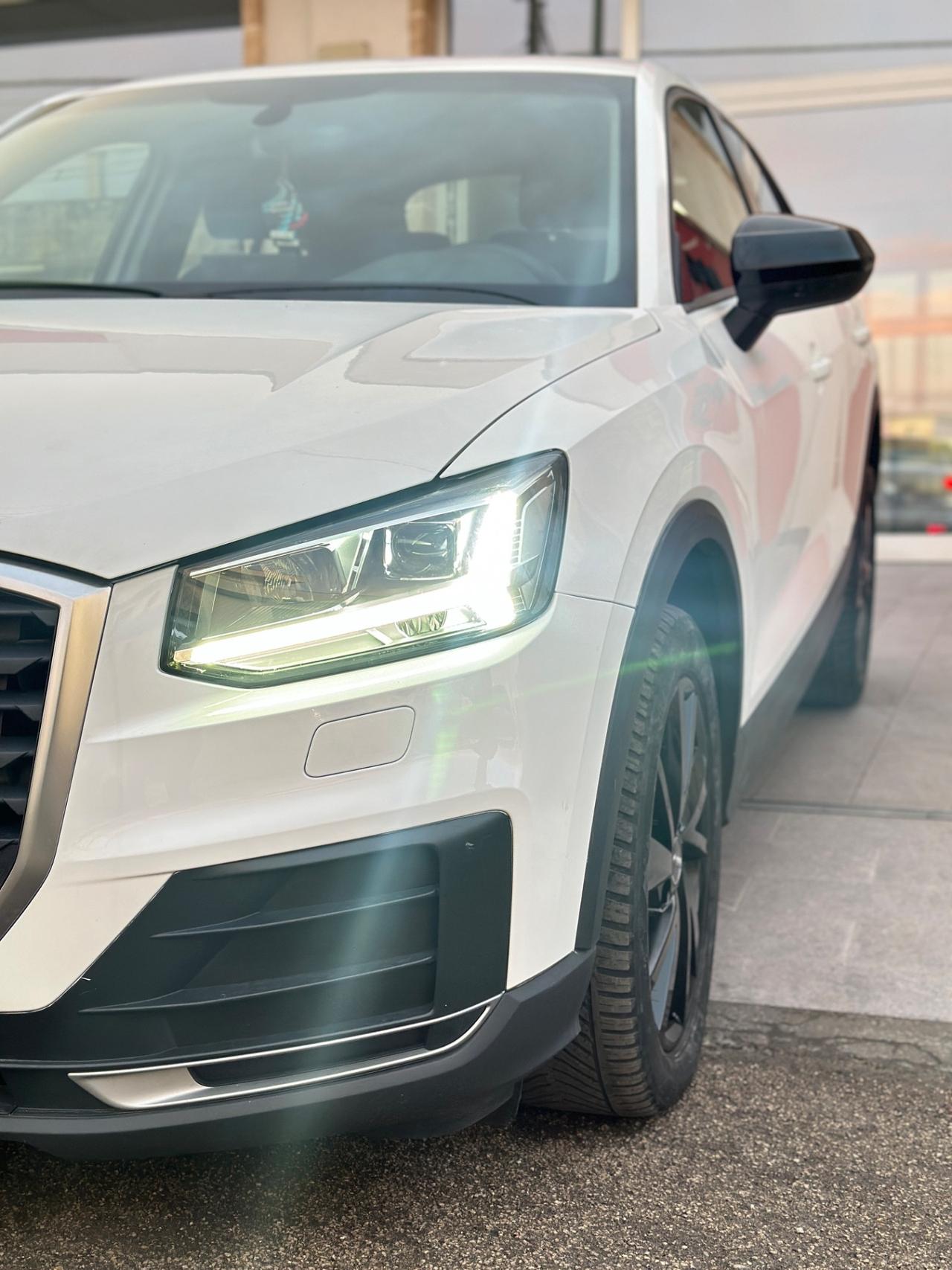 Audi Q2 1.6 TDI Sport-2017 LED/NAVI/17"