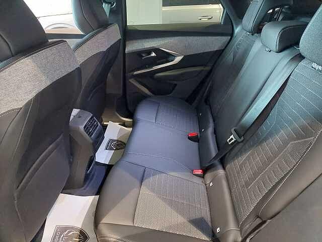 Peugeot 3008 Hybrid 136 e-DCS6 Allure KM0