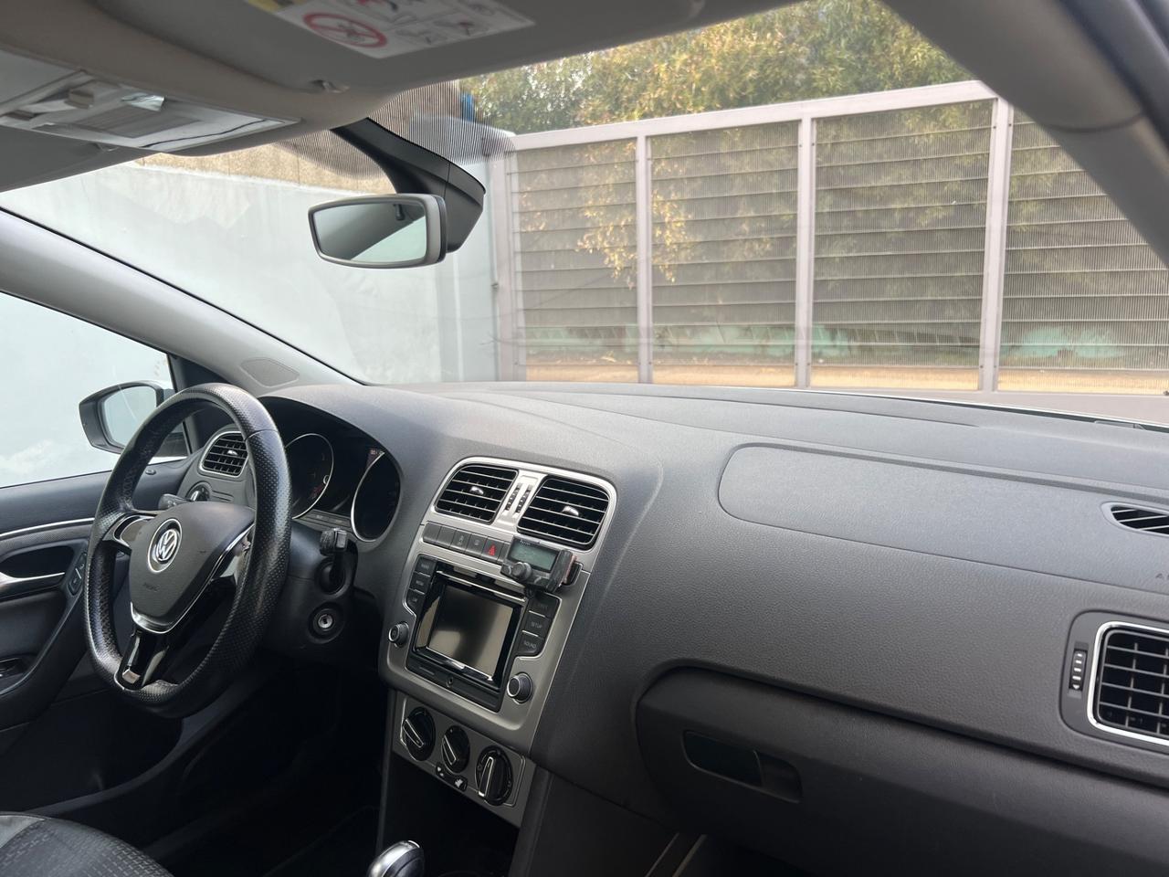 Volkswagen Polo Cross 1.4 TDI DSG | 2016