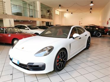 Porsche Panamera 4.0 Turbo