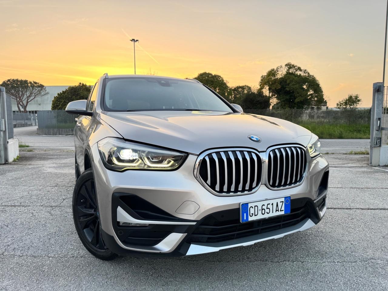 BMW X1 18d XDrive XLine - Tetto Led 18