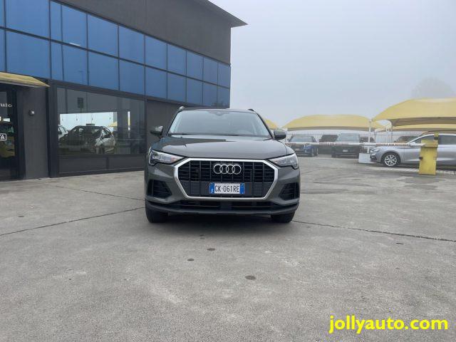 AUDI Q3 45 TFSI e S tronic Business