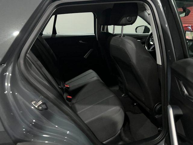 AUDI Q2 30 TDI S tronic Business