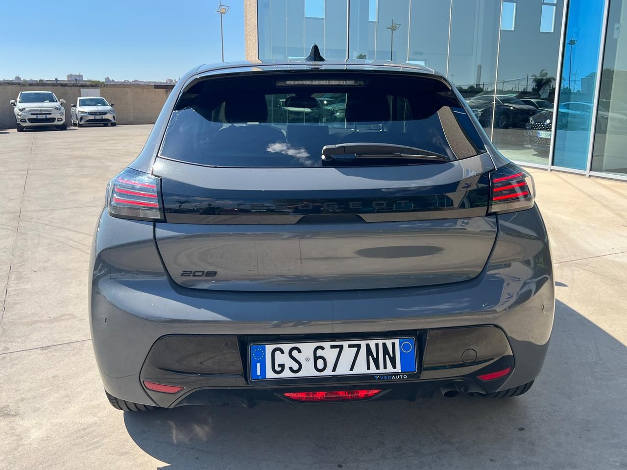 Peugeot 208 PureTech 100CV Allure - possibilità noleggio no scoring