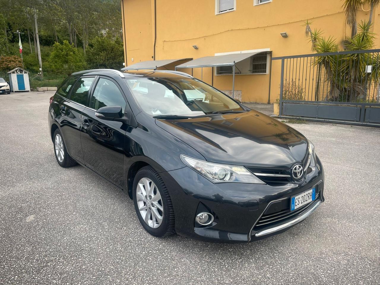 Toyota Auris 1.4 D-4D Lounge