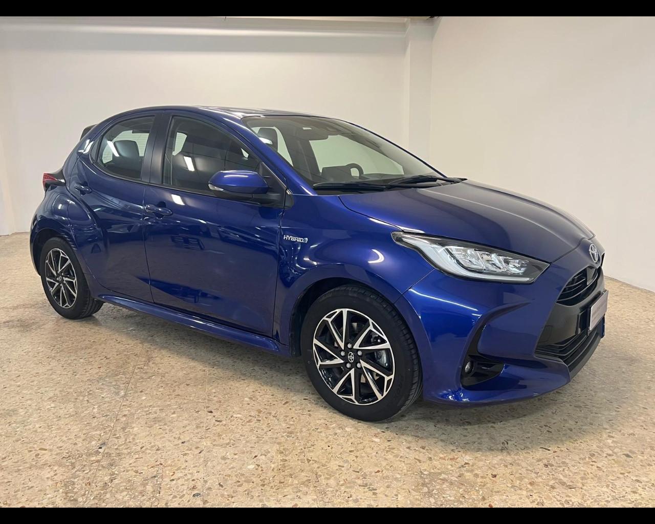 TOYOTA Yaris 1.5h Trend