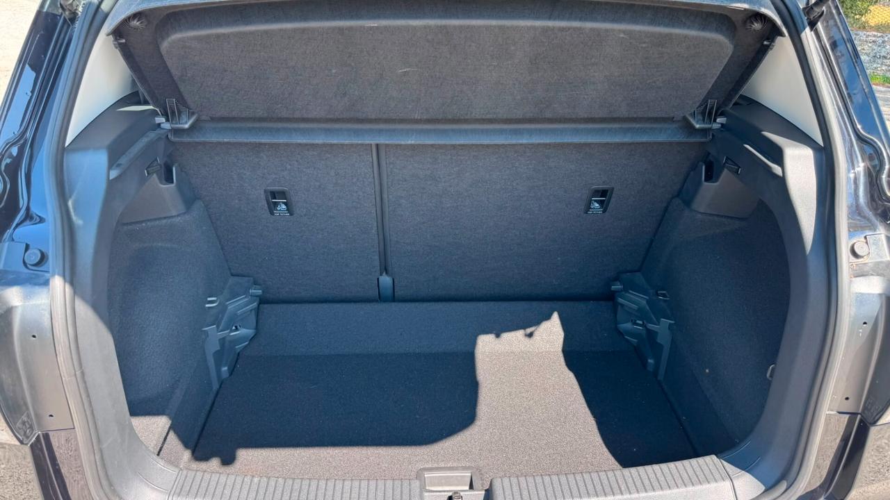 Volkswagen T-Cross 1.0 TSI Style BMT pari al nuovo