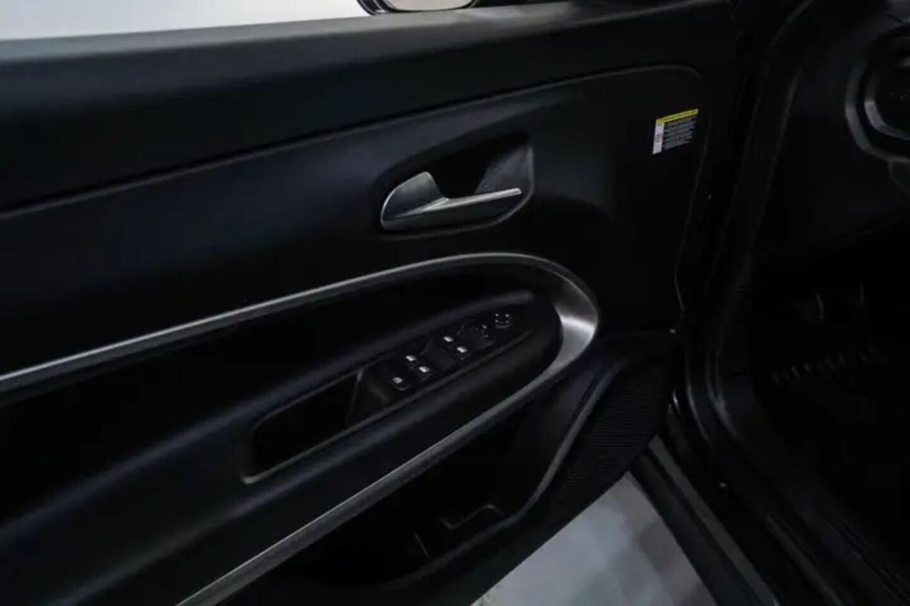 Jeep Avenger Altitude 1.2 Turbo Benzina Manuale Neopatentati