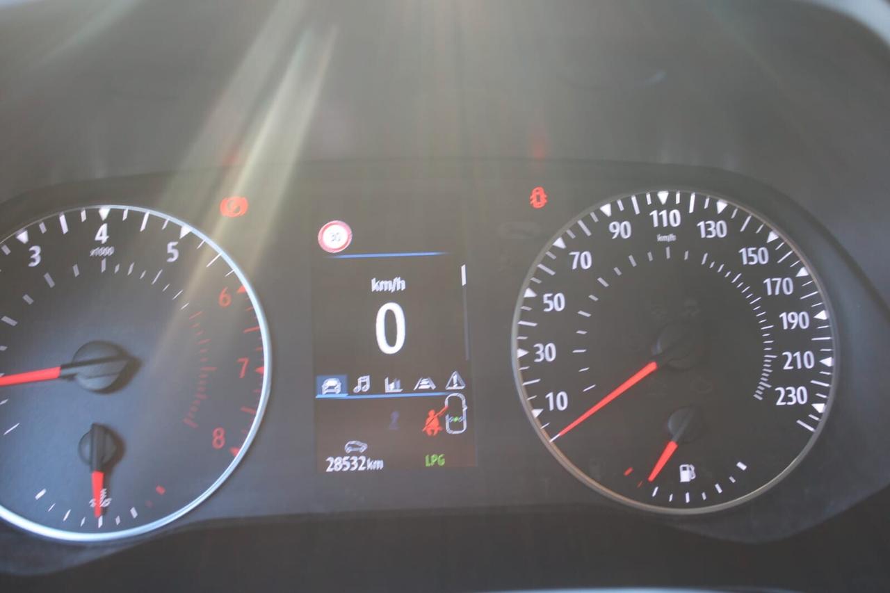 Renault Captur TCe 100 CV GPL Techno