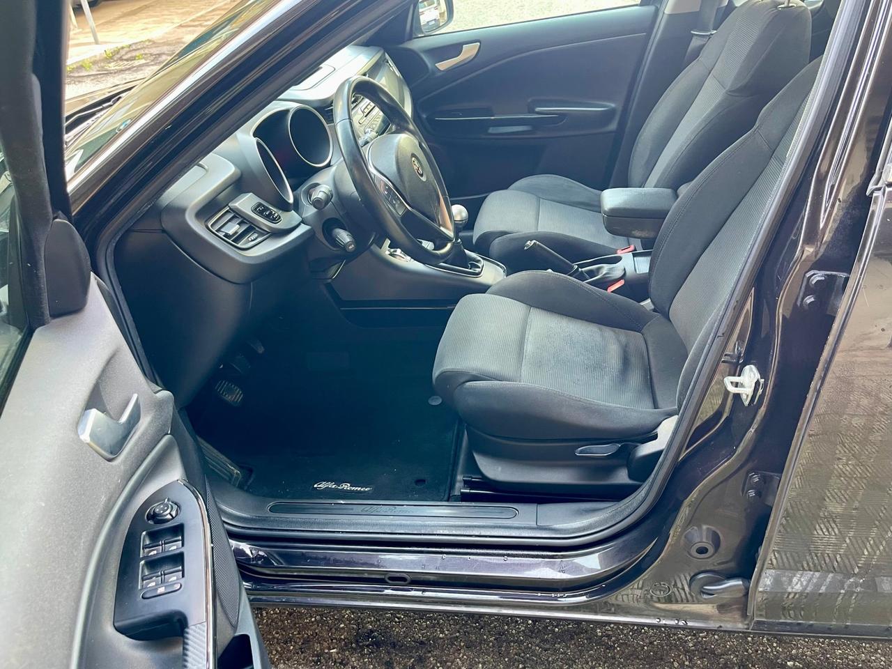 Alfa Romeo Giulietta 1.6 JTDm-2 105 CV Distinctive