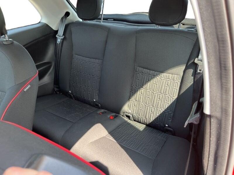 FIAT 500 500e 23,65 kWh (Red)