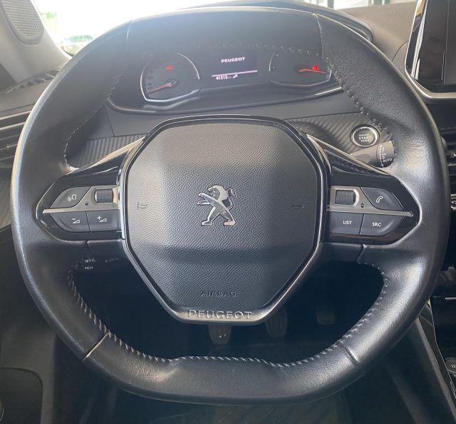 PEUGEOT 2008 PureTech 100 S&S Allure