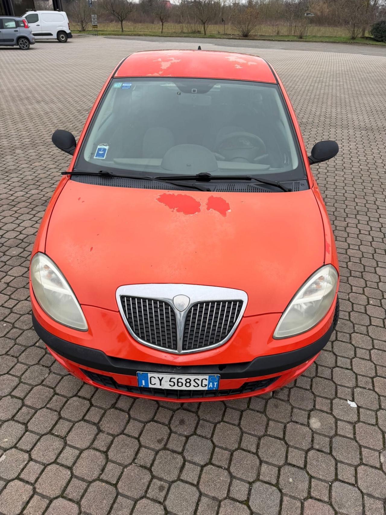 LANCIA YPSILON 1.2 BENZINA NEOPATENTATI