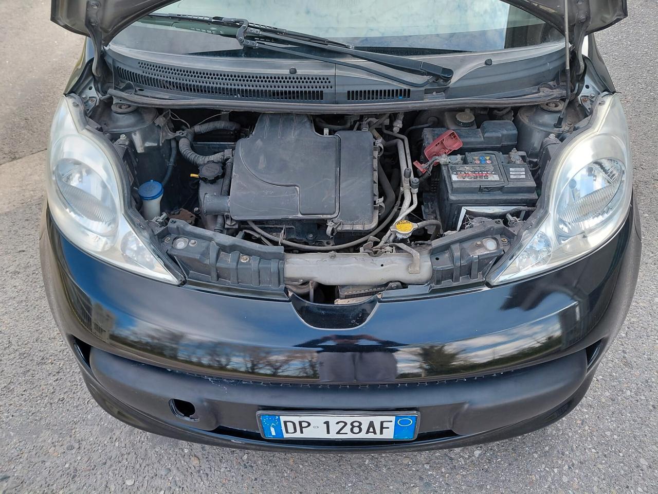 Peugeot 107 1.0 5 Porte (Neopatentati)