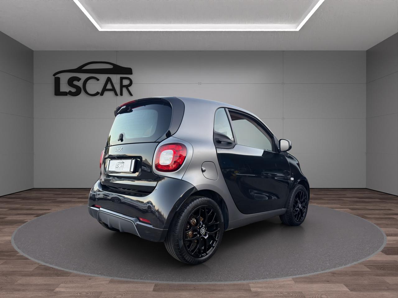 Smart fortwo coupe Fortwo 0.9 t Superpassion 90cv - UNIPRO - PROMO FINANZIAMENTO - IVA ESPOSTA - SPORT - SCHERMO - PELLE - TETTO