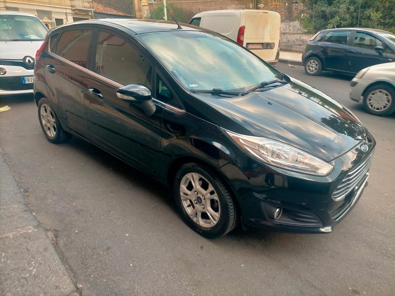 Ford Fiesta 1.4 5p. Bz.- GPL Titanium