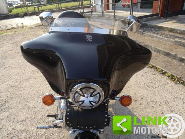 YAMAHA XV 1100 VIRAGO