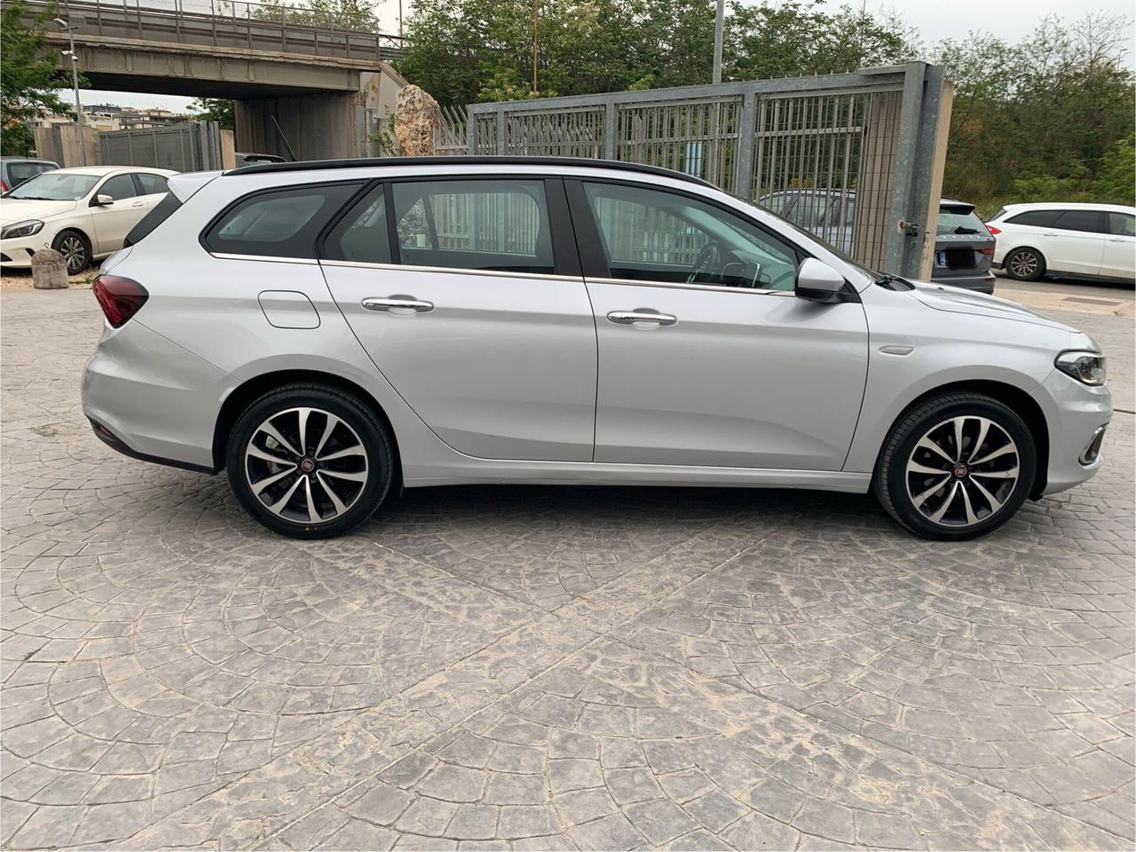 Fiat Tipo 1.6 Mjt S&S SW Lounge