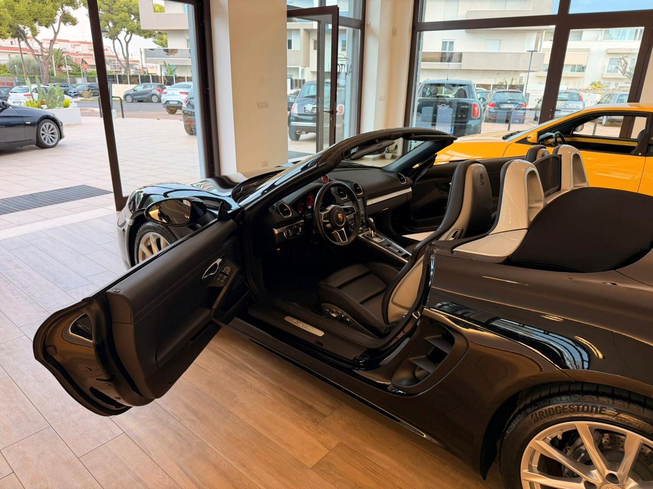 Porsche 718 Spyder Boxster 2.0