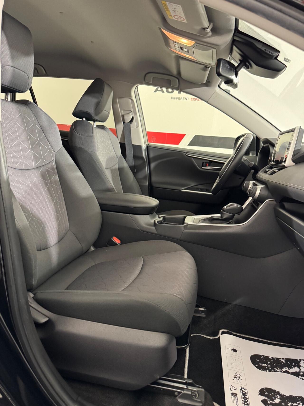RAV4 2.5 HV (218CV) E-CVT 2WD Active