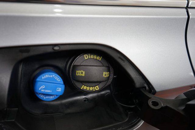 VOLKSWAGEN Passat Variant 2.0 TDI SCR EVO DSG Executive Certificata