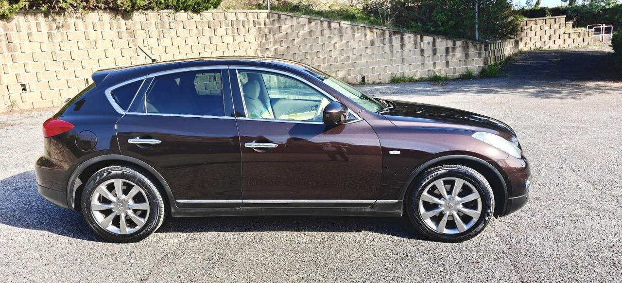 Infiniti EX37 EX 3.7 V6 awd Autom. 320cv Pelle Navi km 150000
