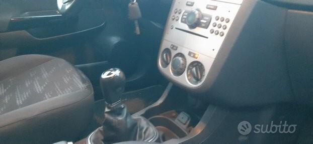 Opel Corsa 1.3 5 porte ok patentati