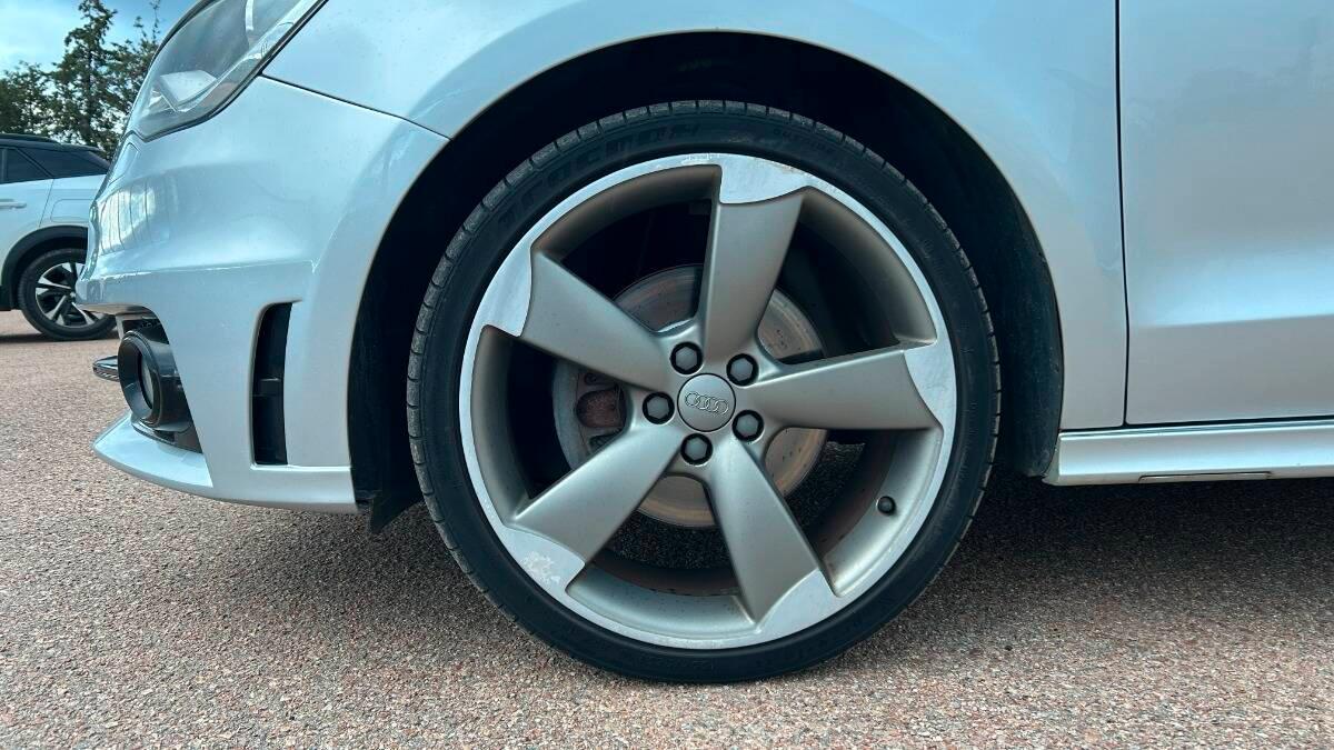 Audi A1 1.4 tfsi Ambition 185cv s-tronic