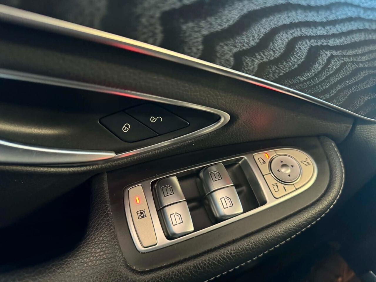 Mercedes Benz C200 Anno 2019 1.6 Diesel ACCESSORIATA
