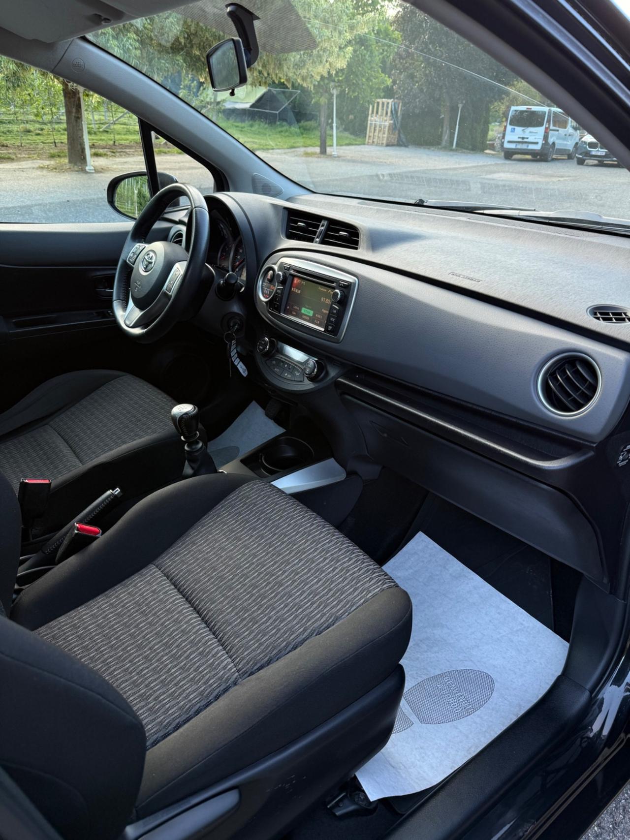 Toyota Yaris 1.4 D-4D 5 porte Lounge